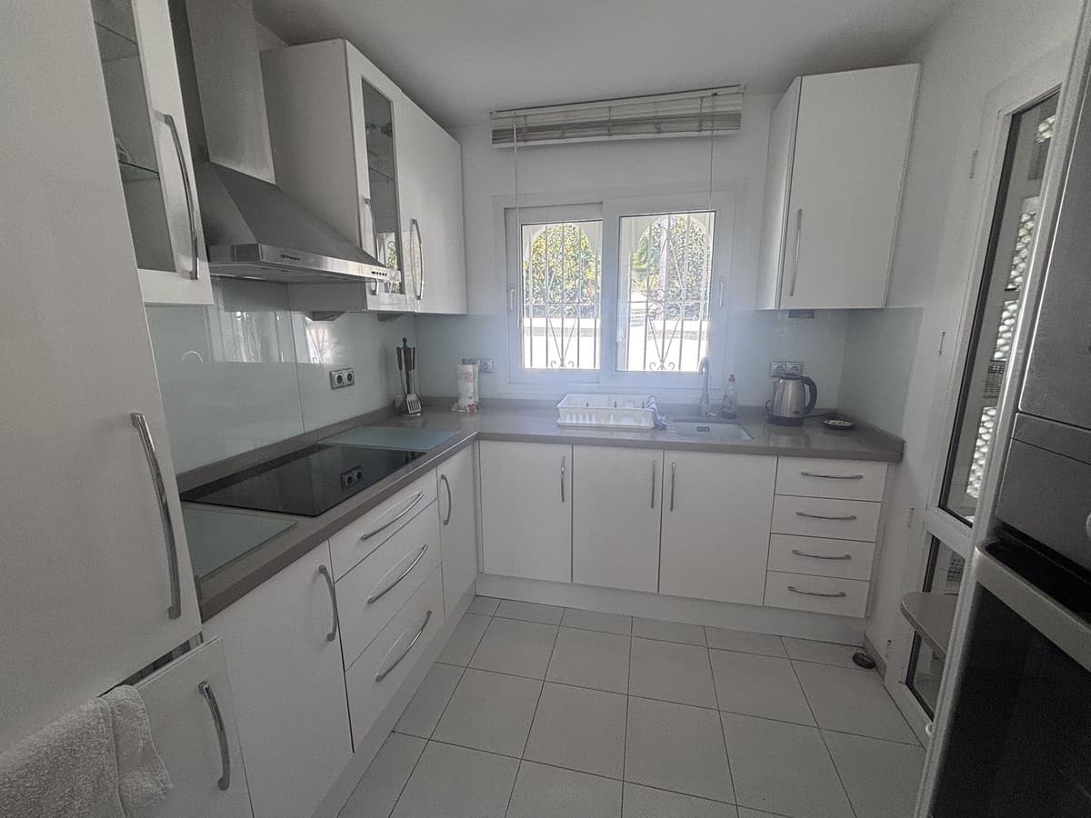 Ground Floor Apartment in Mijas Costa — photo 10 of 10