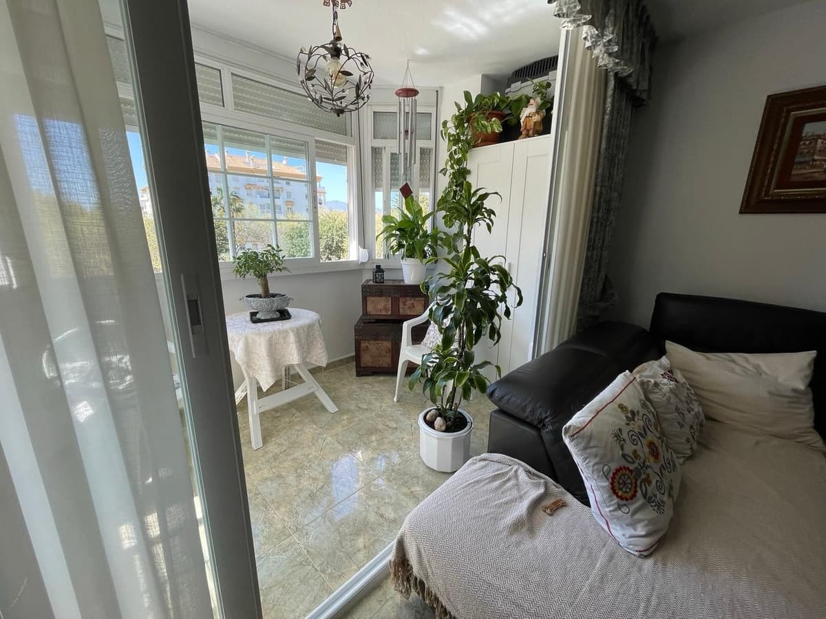 Middle Floor Apartment in San Pedro de Alcántara — photo 1 of 10