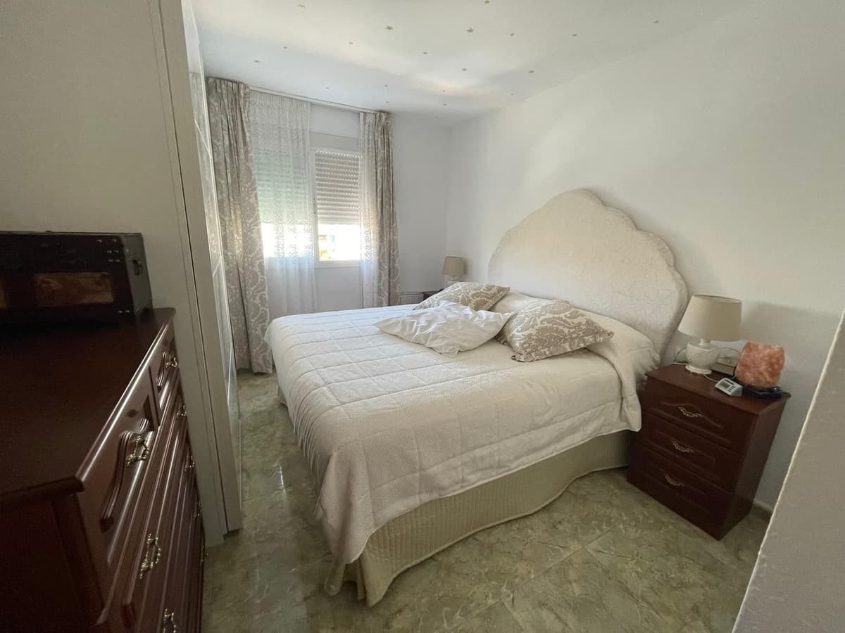 Middle Floor Apartment in San Pedro de Alcántara — photo 9 of 10