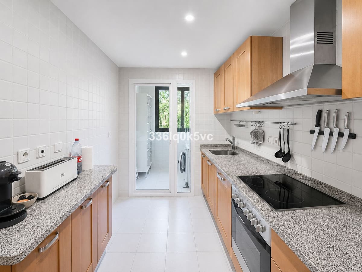 Middle Floor Apartment in Los Arqueros — photo 7 of 10