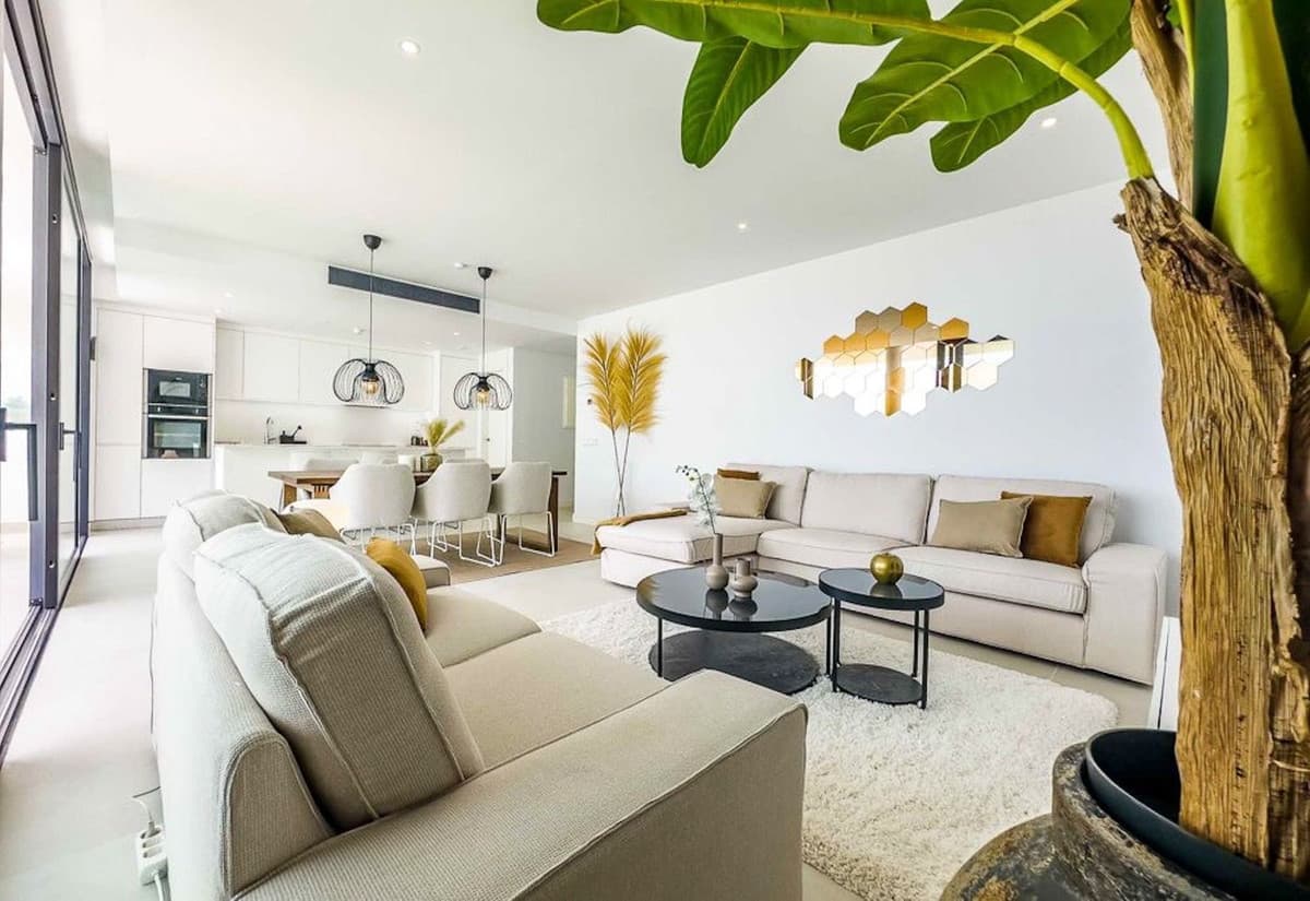 Middle Floor Apartment in Fuengirola — photo 1 of 10