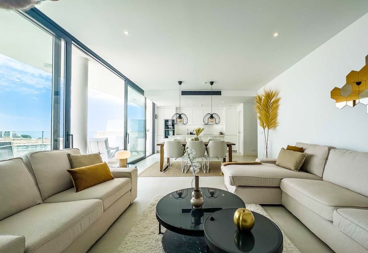 Middle Floor Apartment in Fuengirola — photo 4 of 10