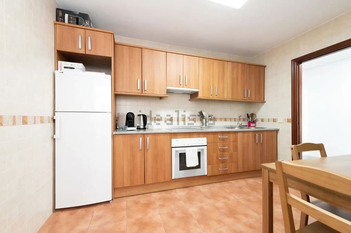 Middle Floor Apartment in Málaga Centro — photo 9 of 10
