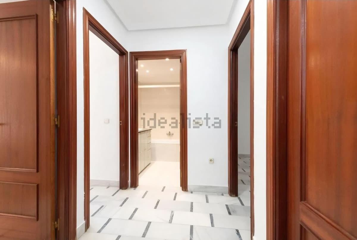Middle Floor Apartment in Málaga Centro — photo 10 of 10