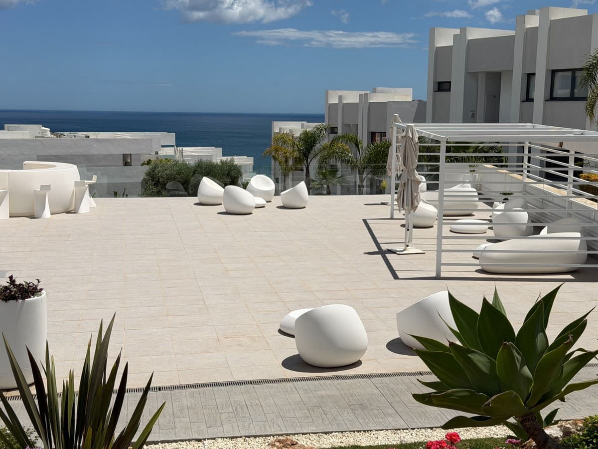 Ground Floor Apartment in Casares — photo 2 of 10