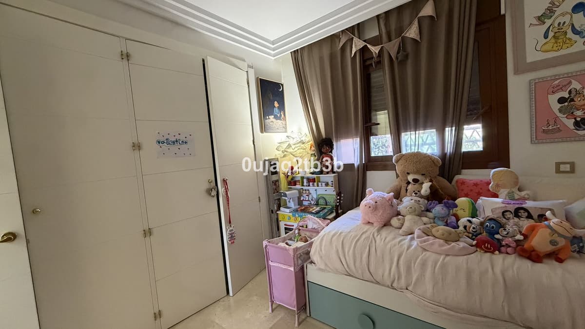 Ground Floor Apartment in Benahavís — photo 10 of 10