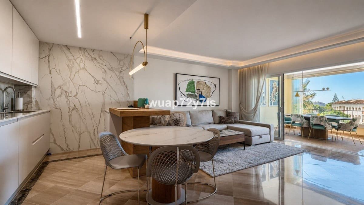 Penthouse in Elviria — photo 6 of 10