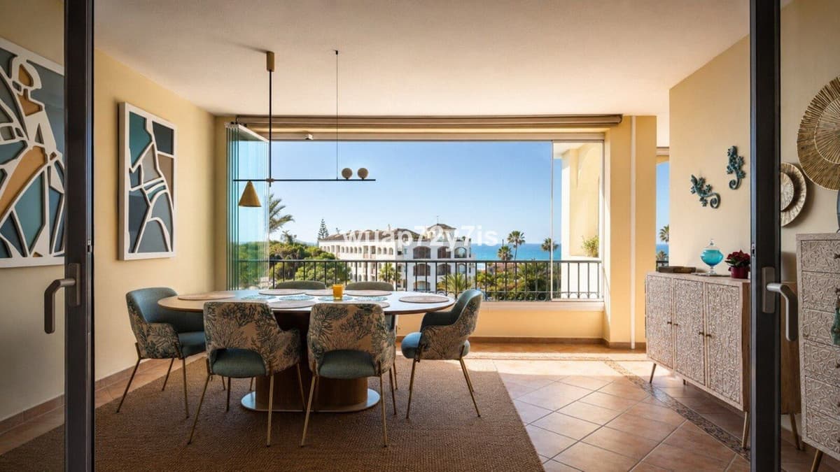 Penthouse in Elviria — photo 10 of 10