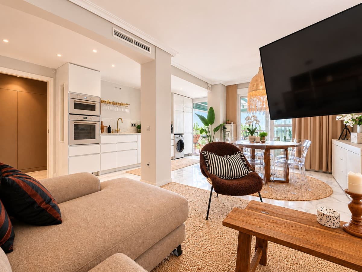 Top Floor Apartment in Nueva Andalucía — photo 4 of 10