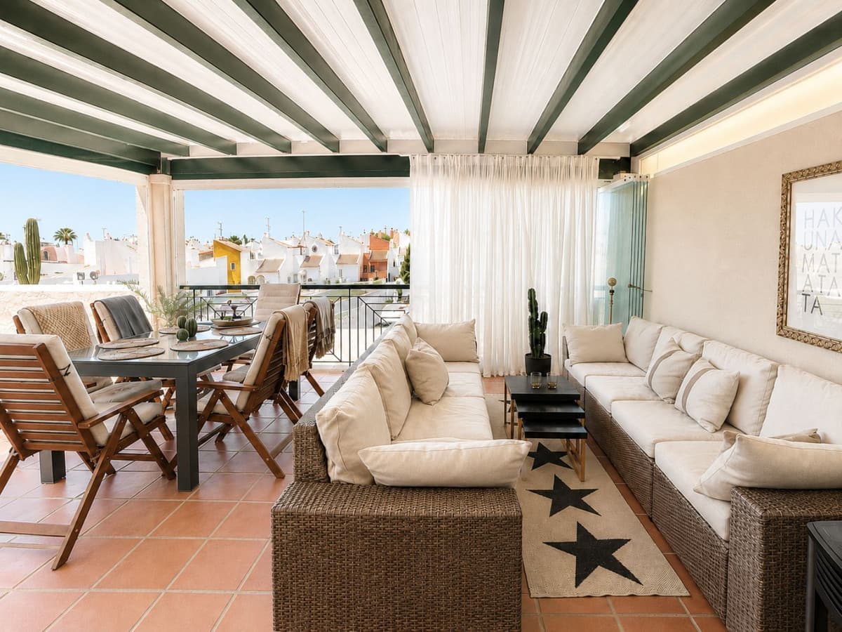 Top Floor Apartment in Nueva Andalucía — photo 5 of 10