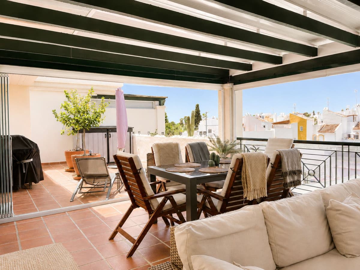 Top Floor Apartment in Nueva Andalucía — photo 6 of 10