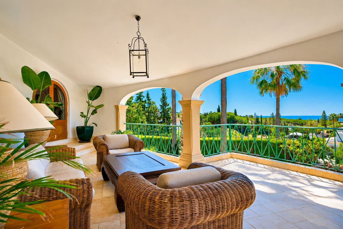 Detached Villa in Hacienda Las Chapas — photo 5 of 10