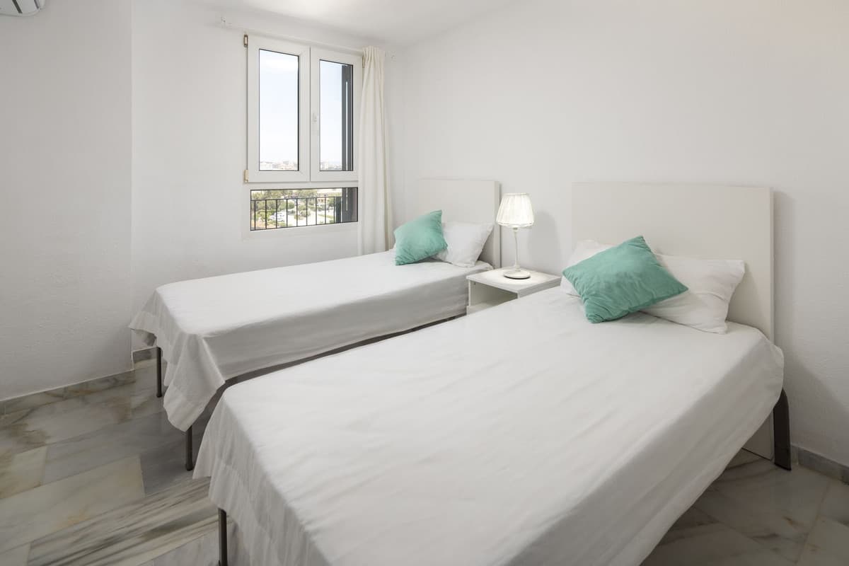 Middle Floor Apartment in Benalmadena — photo 10 of 10