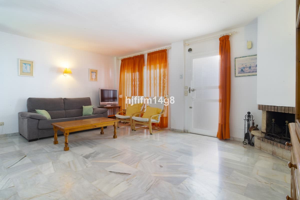 Townhouse in Reserva de Marbella — photo 7 of 10