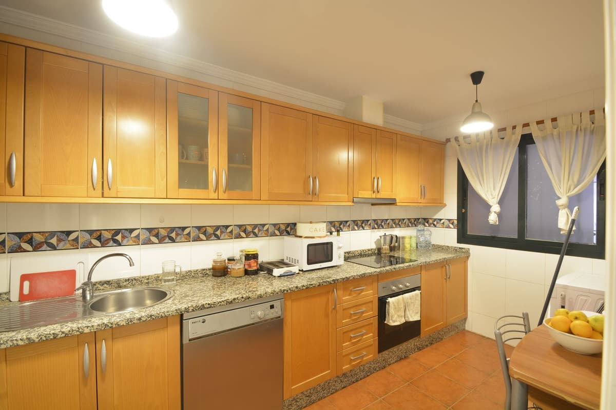 Ground Floor Apartment in Elviria — photo 6 of 10