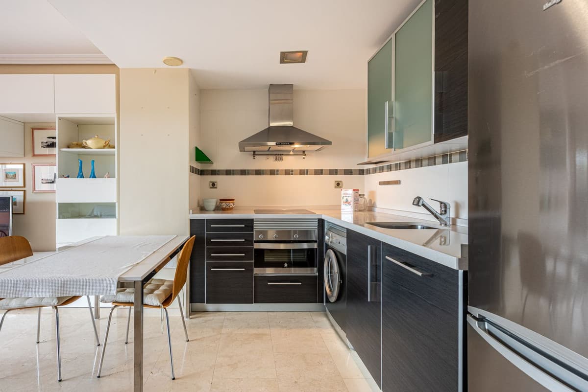 Middle Floor Apartment in Casares — photo 7 of 10