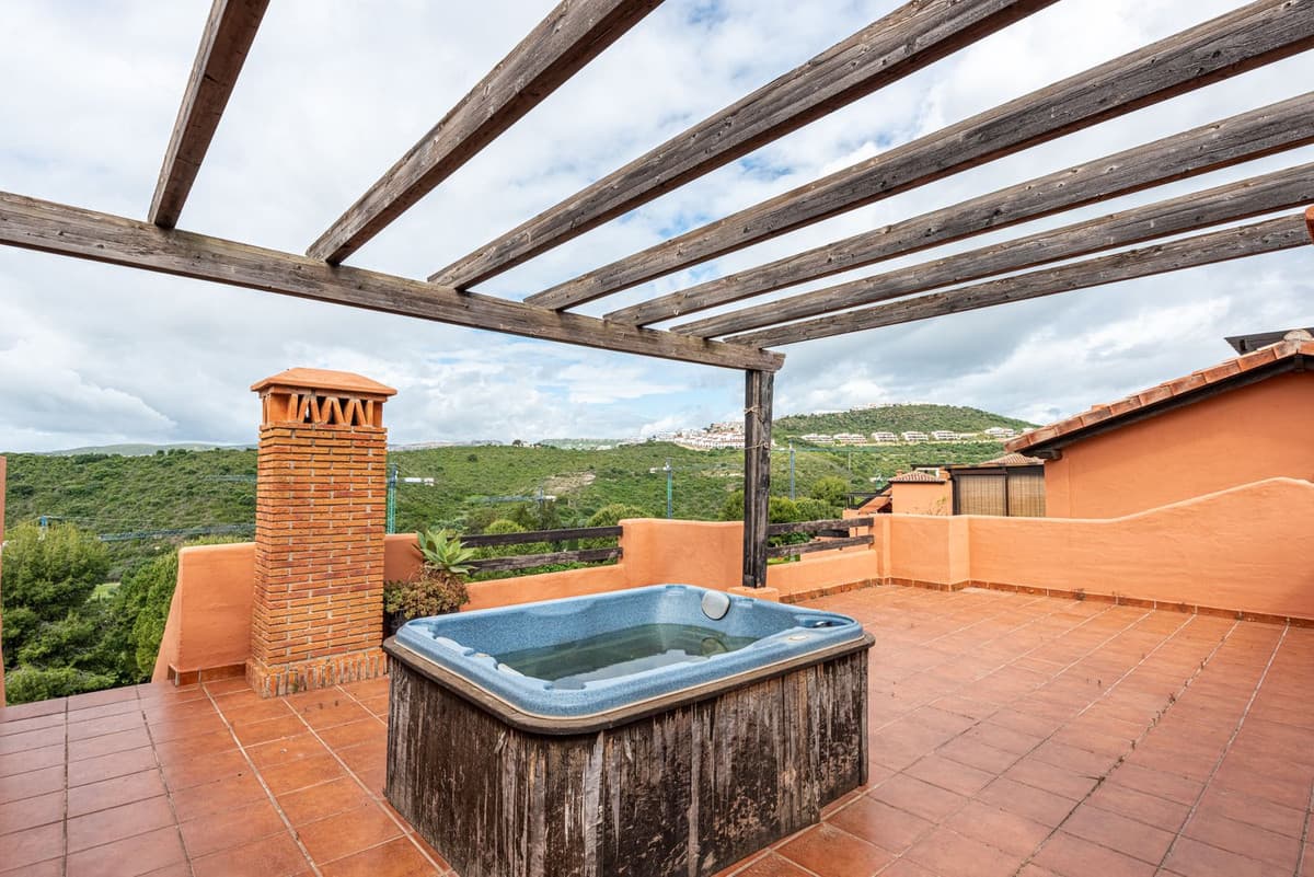 Penthouse Duplex in Casares — photo 9 of 10
