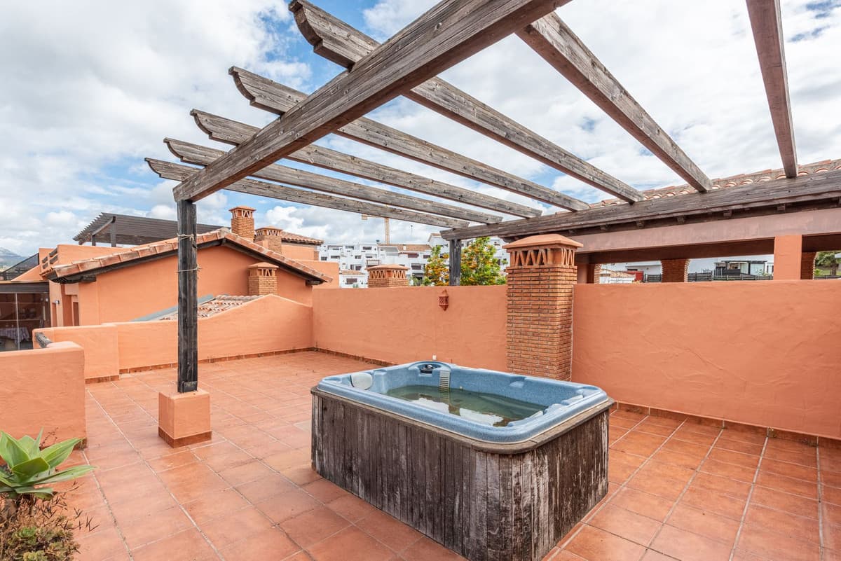 Penthouse Duplex in Casares — photo 10 of 10