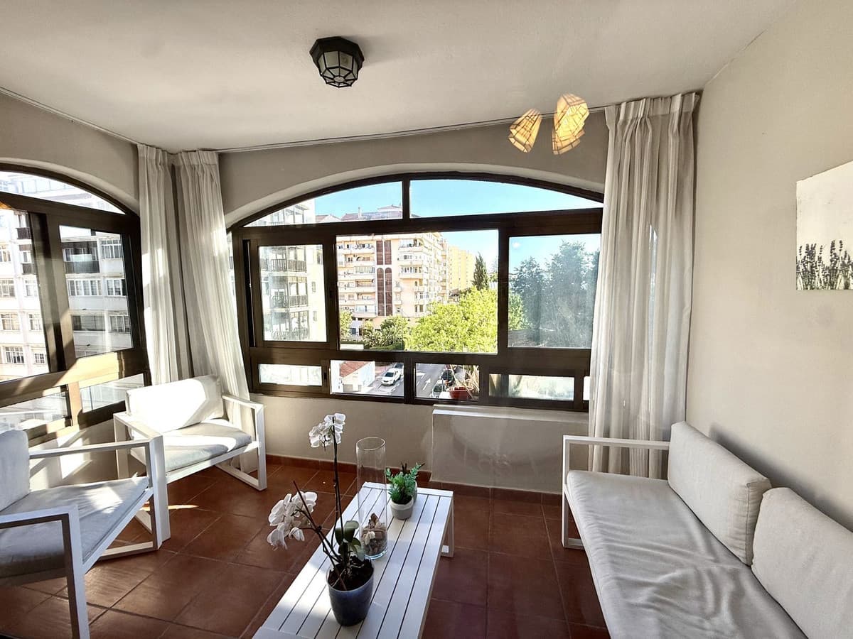 Middle Floor Apartment in Recinto Ferial — photo 6 of 10
