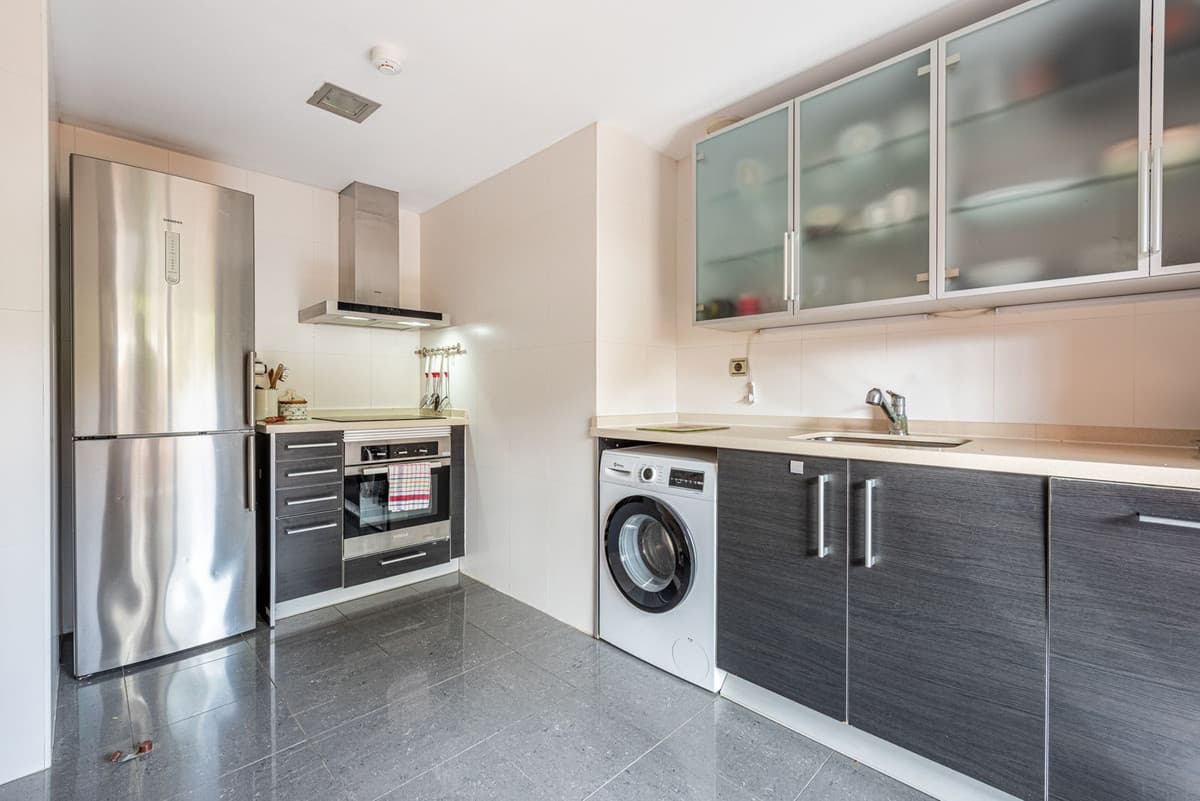 Middle Floor Apartment in Casares — photo 9 of 10