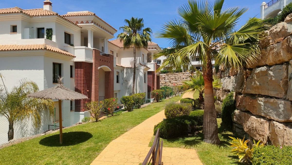 Middle Floor Apartment in Casares Playa — photo 4 of 10