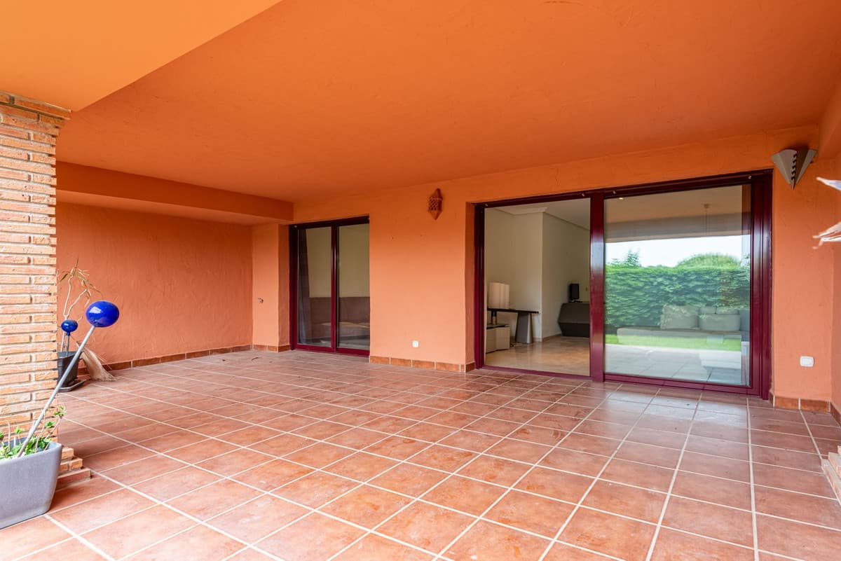 Ground Floor Apartment in Casares — photo 4 of 10