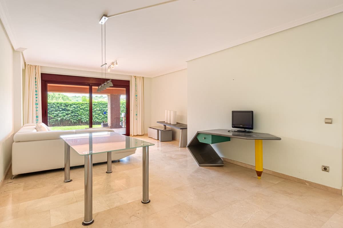 Ground Floor Apartment in Casares — photo 6 of 10