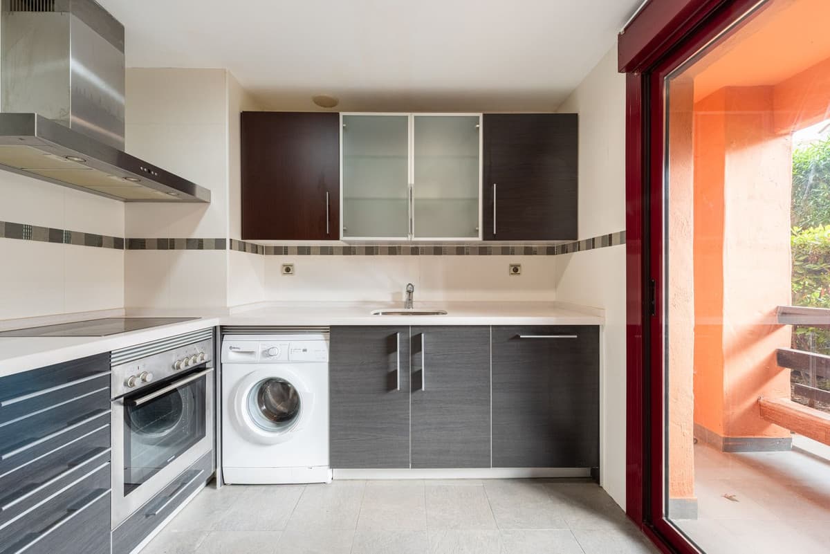 Ground Floor Apartment in Casares — photo 8 of 10