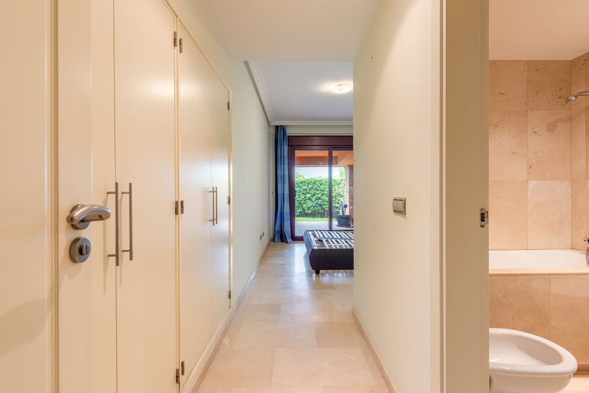 Ground Floor Apartment in Casares — photo 10 of 10