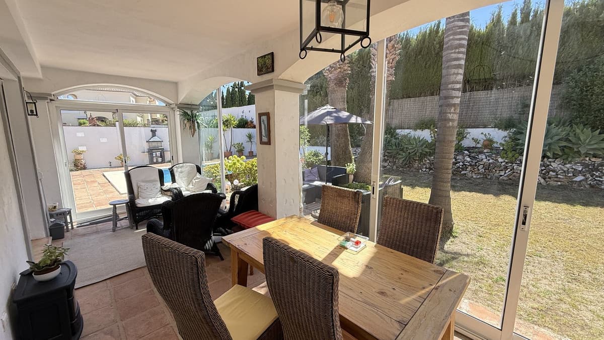 Detached Villa in Coín — photo 4 of 10
