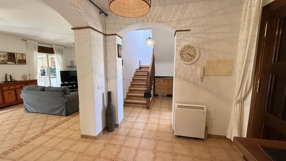 Detached Villa in Coín — photo 9 of 10