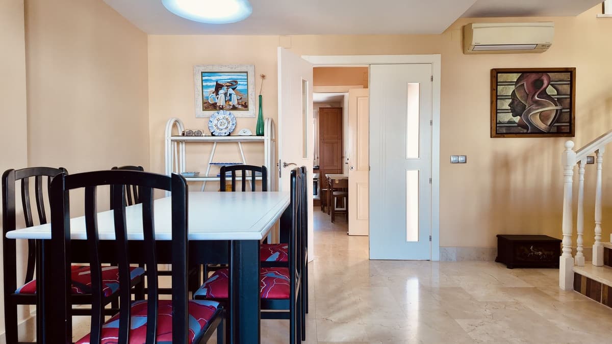 Townhouse in Torremolinos — photo 2 of 10