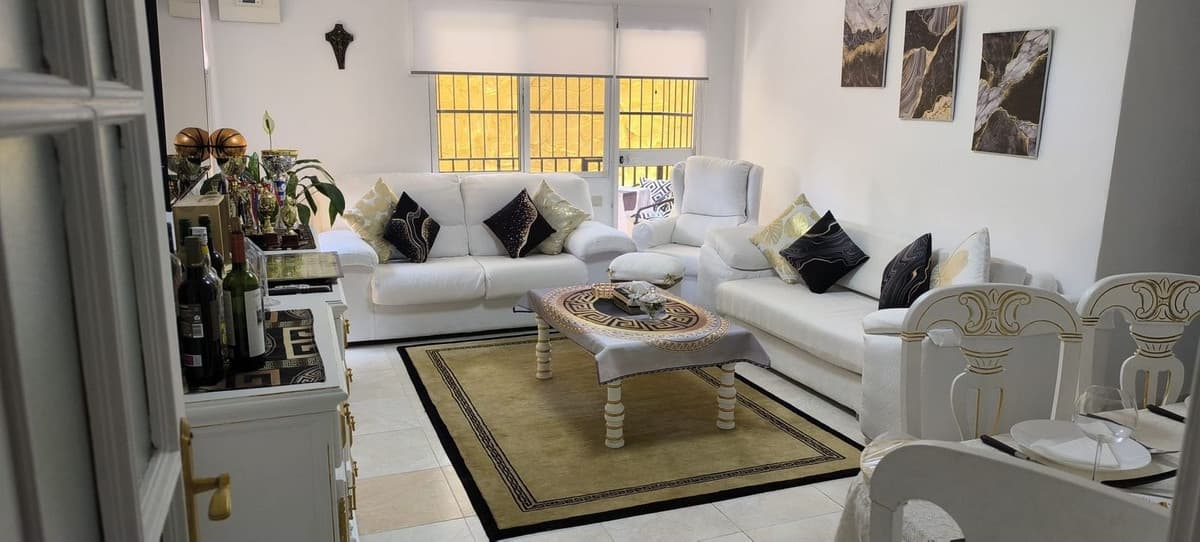 Ground Floor Apartment in Marbella — photo 9 of 10