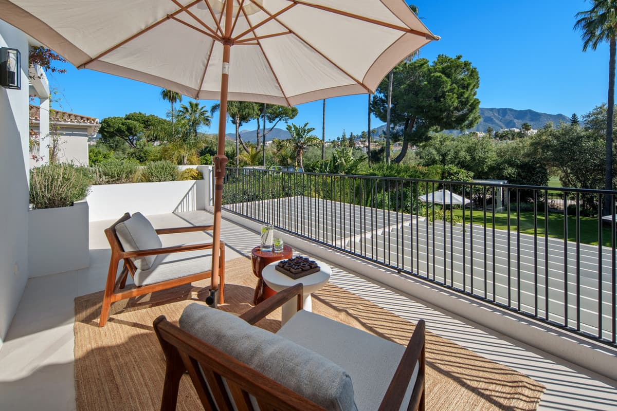 Detached Villa in Nueva Andalucía — photo 4 of 10