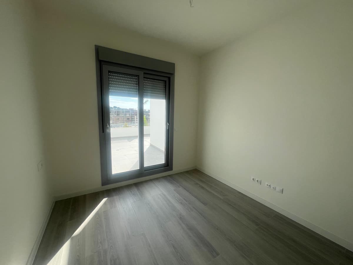 Middle Floor Apartment in Valle Romano — photo 8 of 10