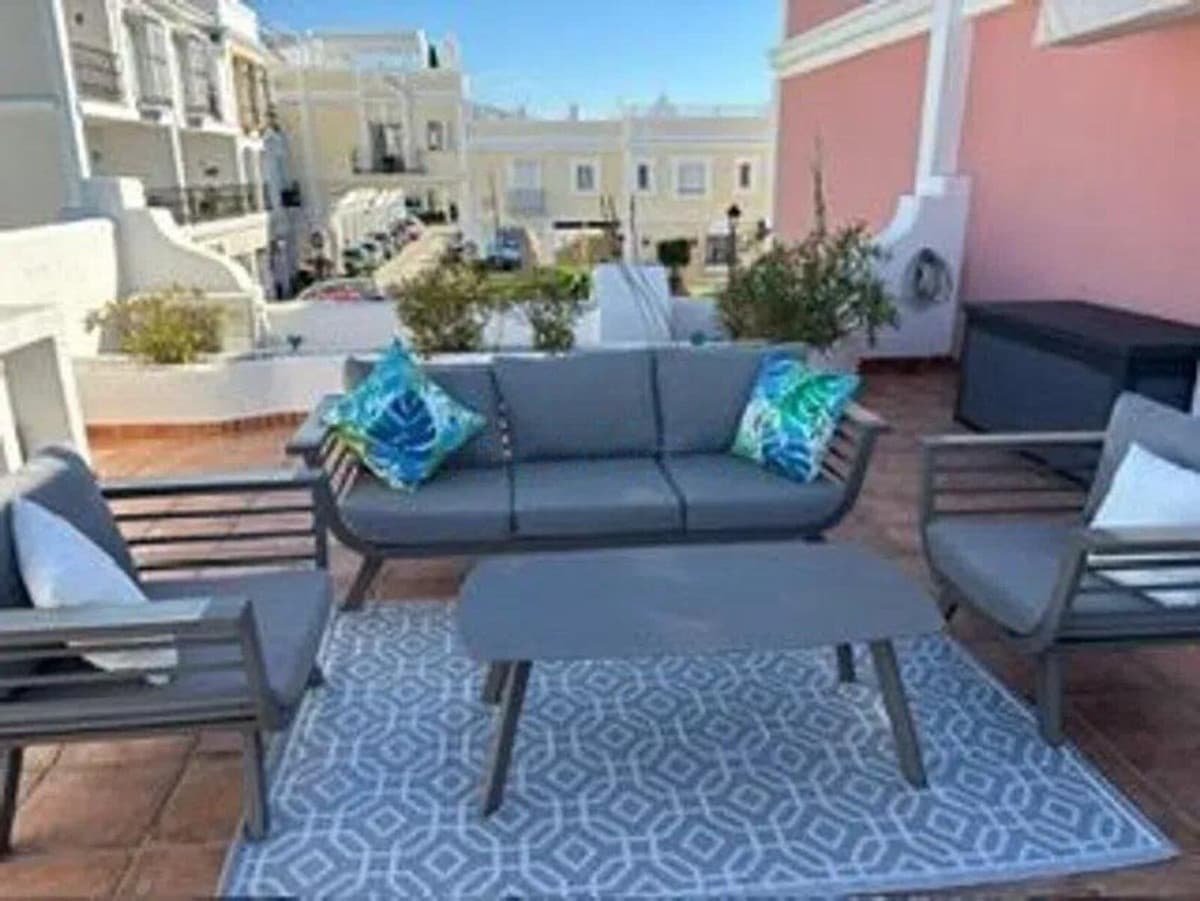 Townhouse in Nueva Andalucía — photo 5 of 10