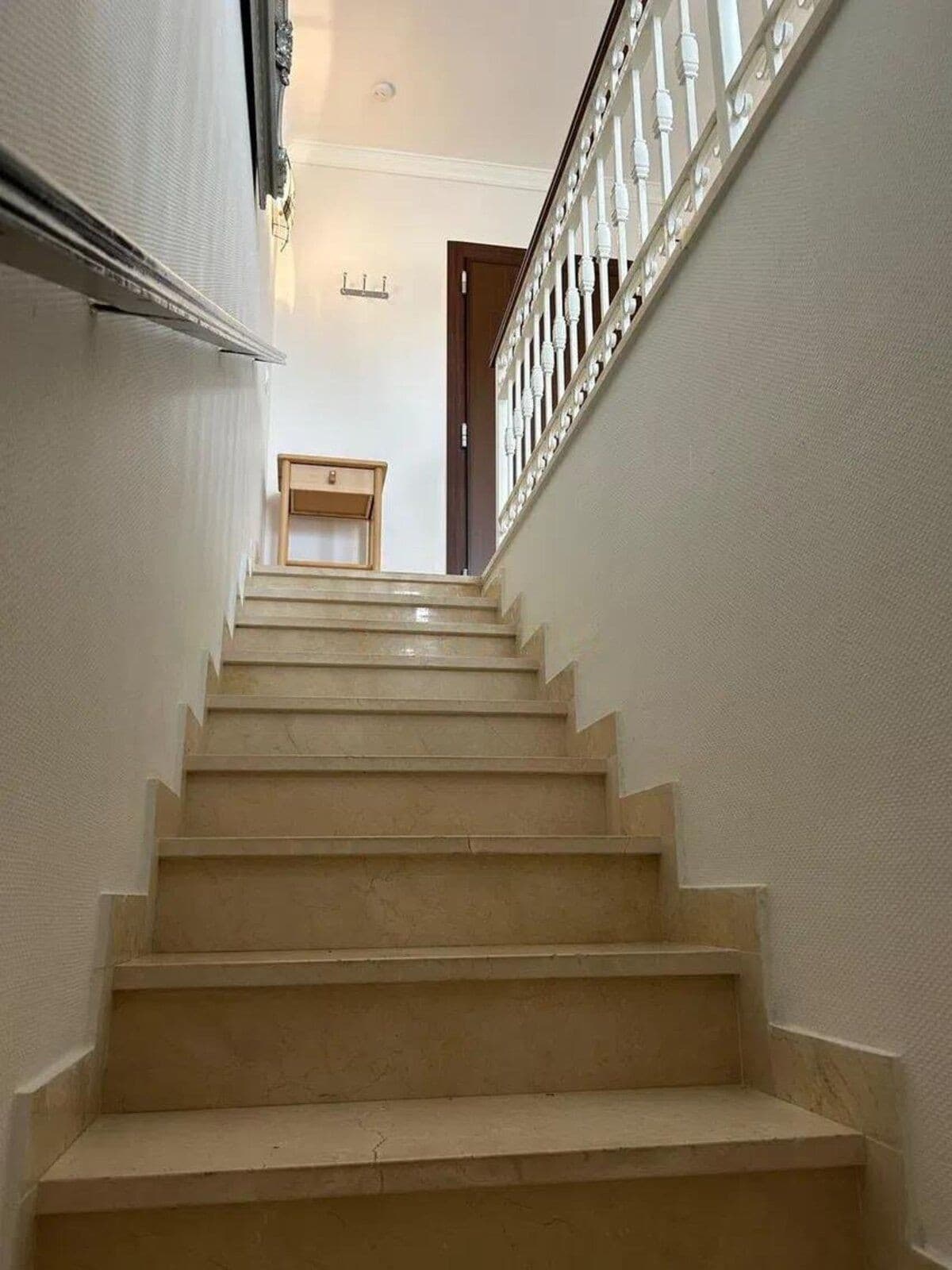 Townhouse in Nueva Andalucía — photo 8 of 10