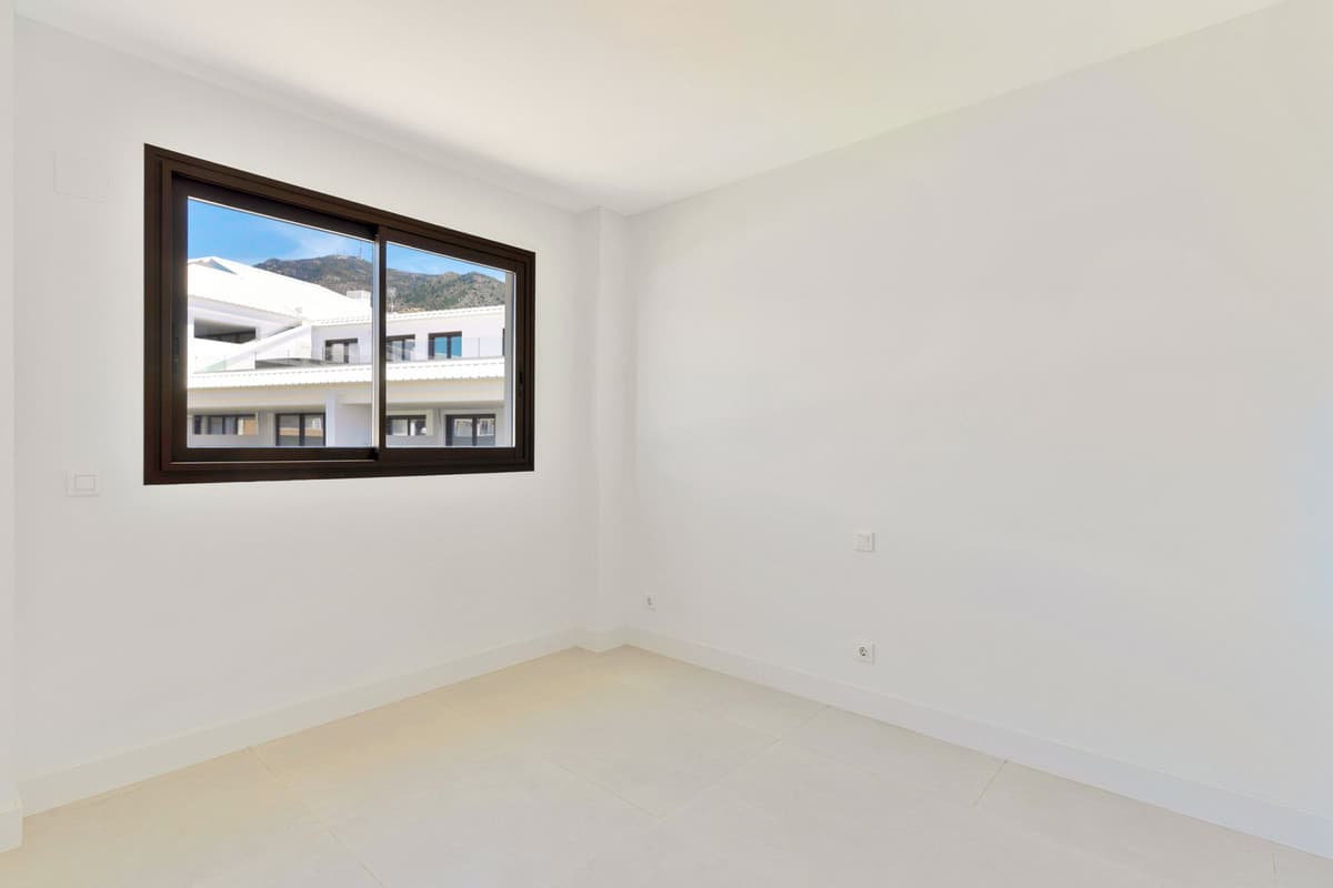 Middle Floor Apartment in Fuengirola — photo 7 of 10