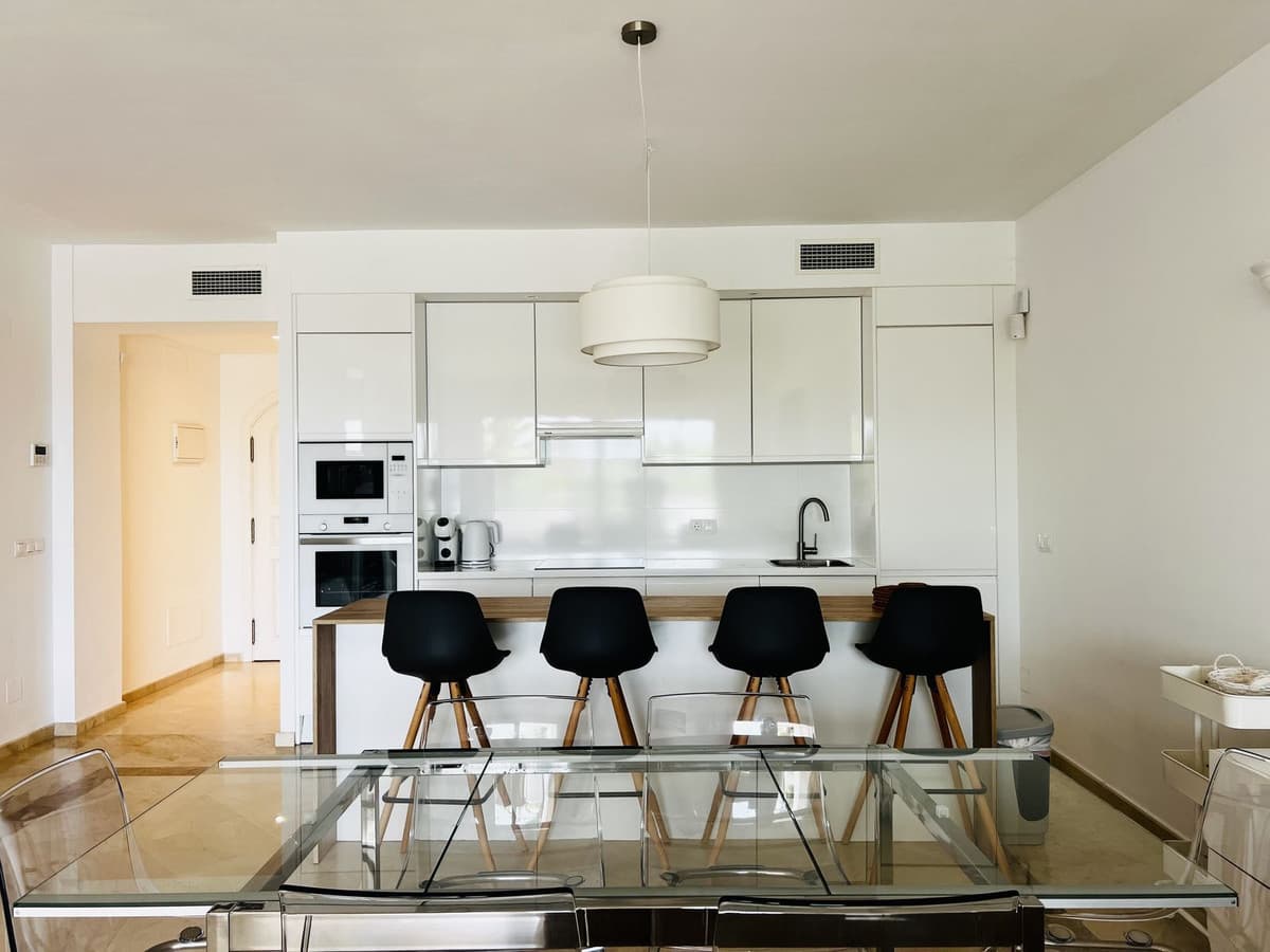 Ground Floor Apartment in Marbella — photo 7 of 10
