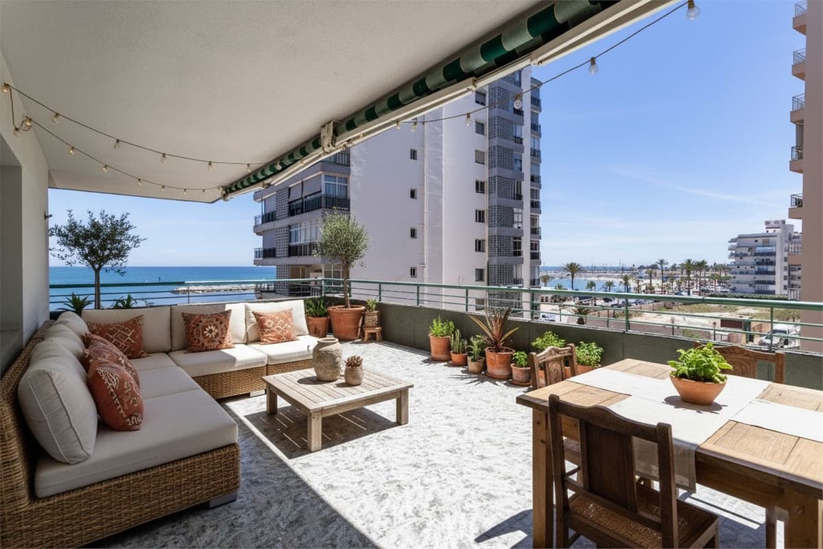 Middle Floor Apartment in Fuengirola — photo 1 of 10