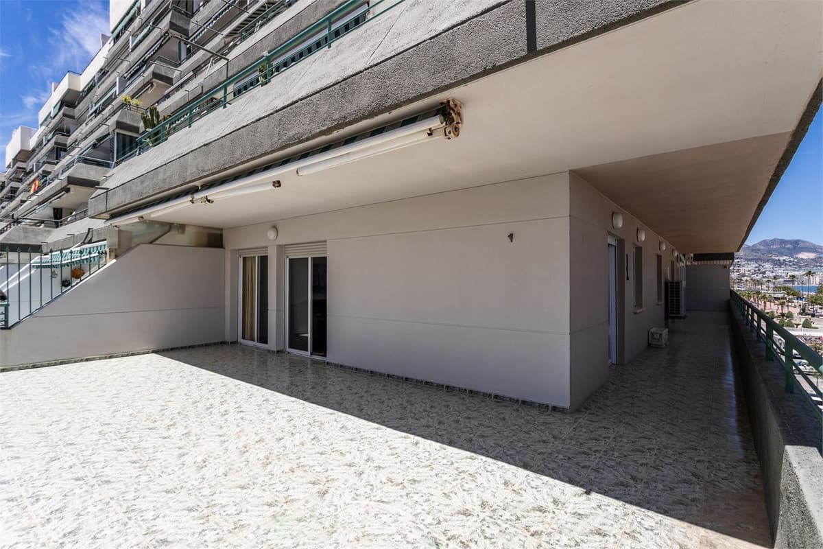 Middle Floor Apartment in Fuengirola — photo 5 of 10
