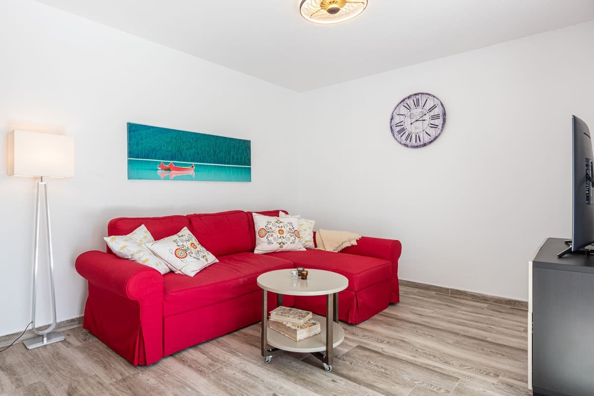 Middle Floor Apartment in Fuengirola — photo 2 of 10