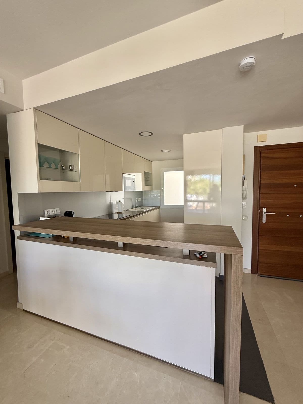 Middle Floor Apartment in Estepona — photo 5 of 10