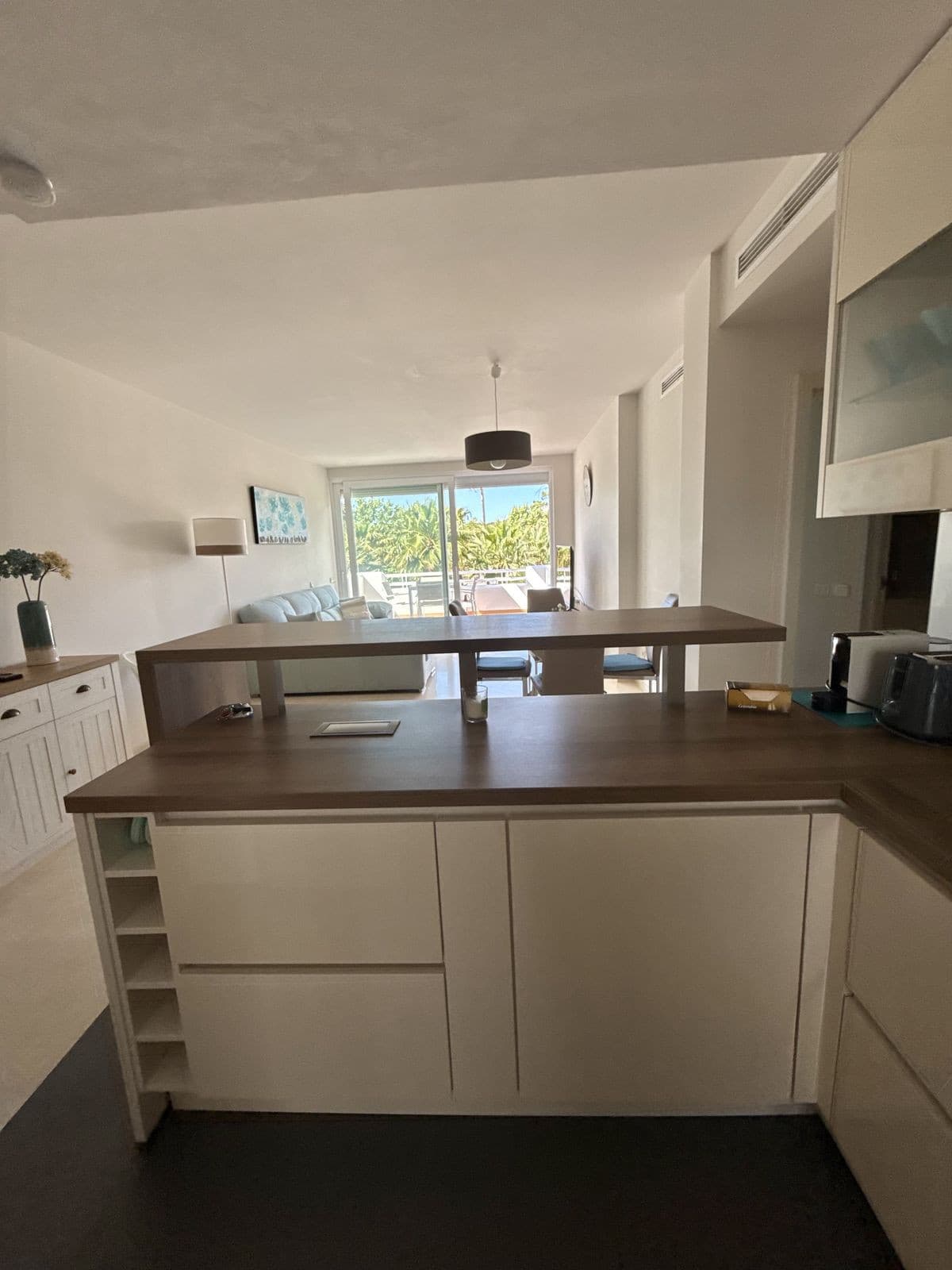Middle Floor Apartment in Estepona — photo 9 of 10