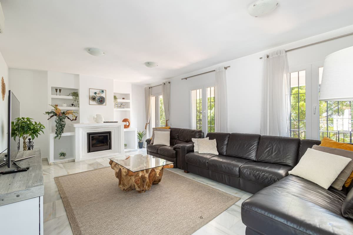 Detached Villa in Estepona — photo 4 of 10