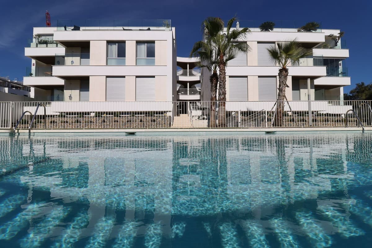 Ground Floor Apartment in Elviria — photo 1 of 10