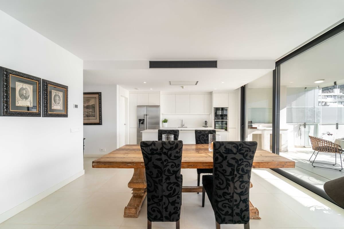 Ground Floor Apartment in Higueron — photo 9 of 10