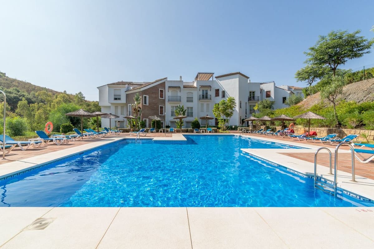 Middle Floor Apartment in Los Arqueros — photo 2 of 10