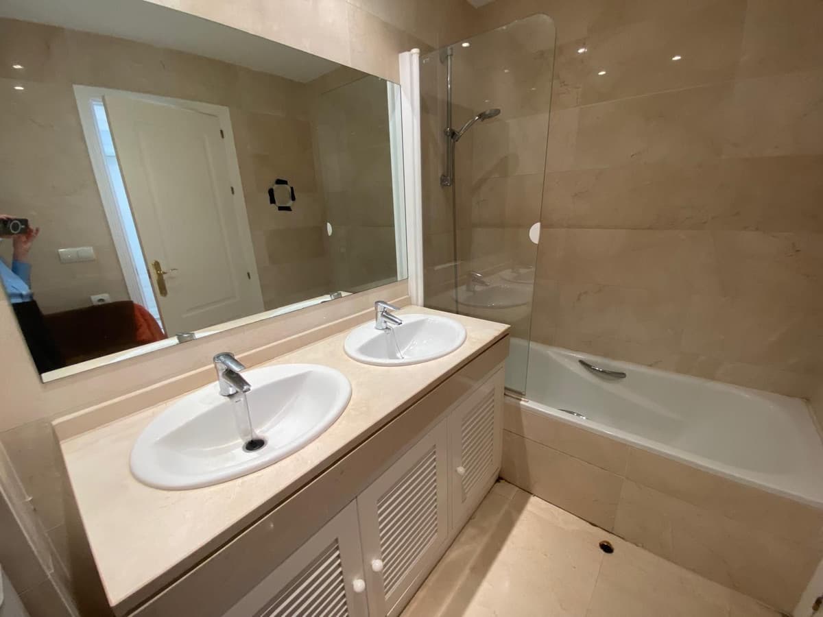 Middle Floor Apartment in Los Arqueros — photo 10 of 10