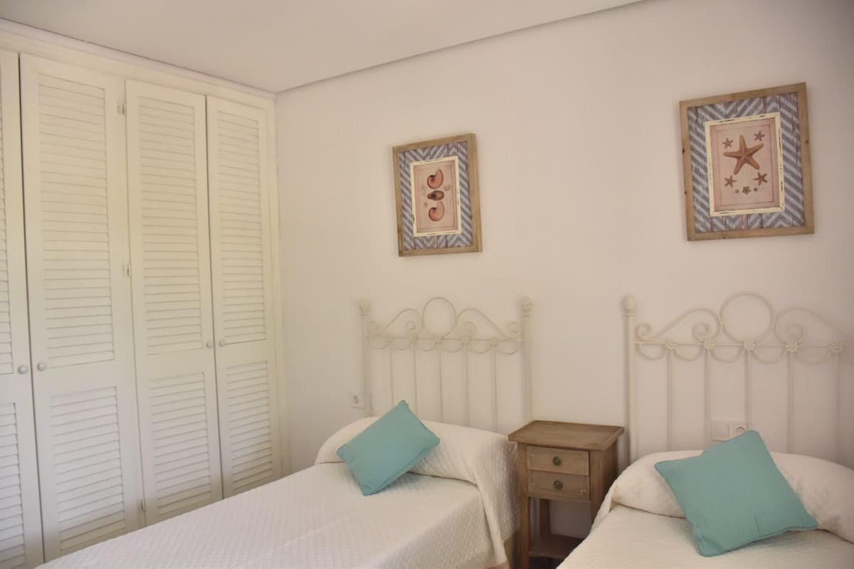 Ground Floor Apartment in Elviria — photo 6 of 10